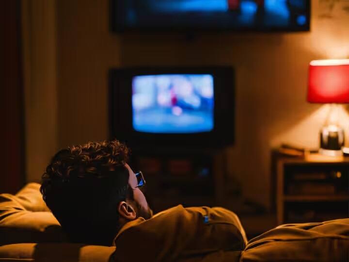 નેટફ્લિક્સ કન્ટેન્ટને મફતમાં જોવાનો સૌથી સસ્તો પ્રીપેડ પ્લાન રિલાયન્સ જિઓ દ્વારા ઓફર કરવામાં આવી રહ્યો છે. આ સિવાય Netflix સબસ્ક્રિપ્શન માટે આટલો સસ્તો પ્રીપેડ પ્લાન કોઈ ઓફર કરતું નથી. આ પ્લાનમાં તમને ઘણા ફાયદા મળવાના છે.