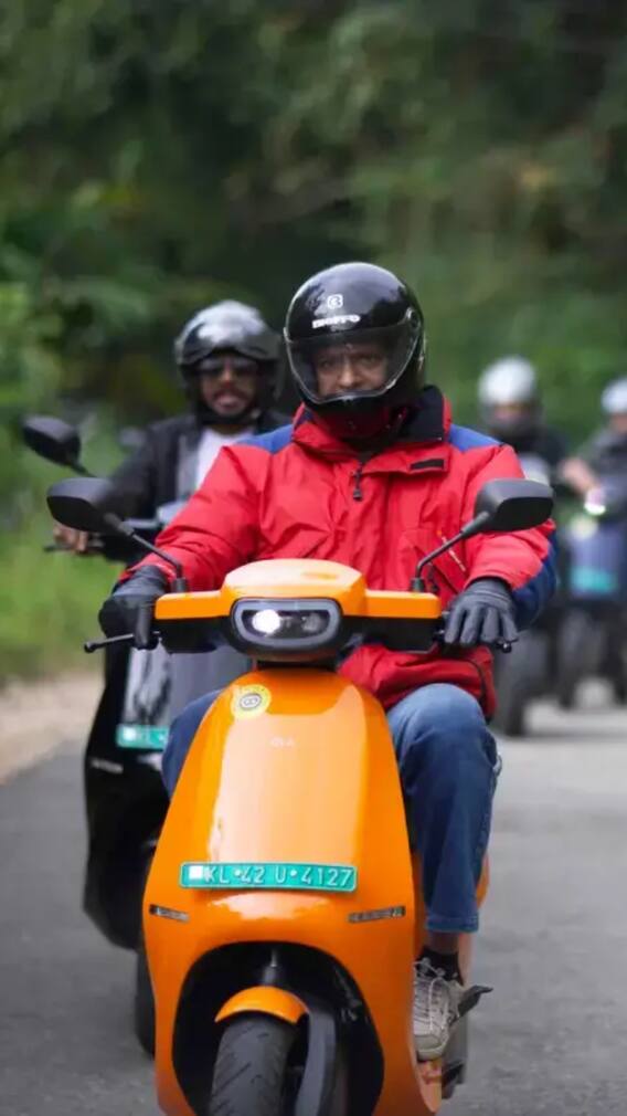 Is It Mandatory To Wear Helmets On 2-Wheeler EVs?