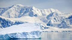 Antarctica Volcanoes: আন্টার্কটিকায় বরফের নীচে শতাধিক আগ্নেয়গিরি, কী বিপদ অপেক্ষা করছে?