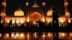 Eid Ul Fitr 2024: ईद से पहले सज गए पुरानी दिल्ली के बाजार, देर रात तक खरीदारी से बढ़ी रौनक, इस बार क्या है खास?