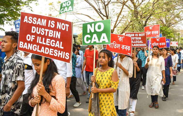 Lok Sabha Elections 2024 Now people are not talking on Citizenship Amendment Act CAA in Assam claims Minister Ashok Singhal Lok Sabha Elections 2024: चुनाव से पहले अशोक सिंघल का CAA पर बड़ा दावा! कह दी यह बात