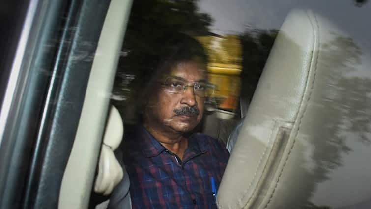 Arvind Kejriwal Big blow from Rouse Avenue Court rejected petition over meeting with lawyers in Tihar jail सीएम अरविंद केजरीवाल को राउज एवेन्यू कोर्ट से झटका, इस मामले में नहीं मिली राहत