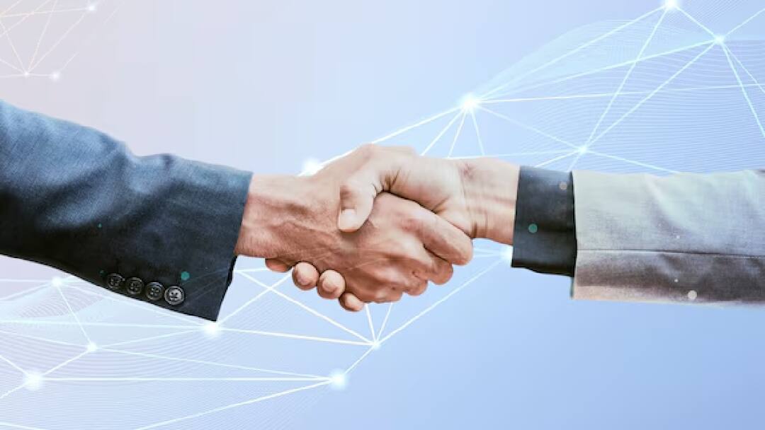 Hinduja Mutual Fund: तेज हुआ घमासान, अंबानी के बाद म्यूचुअल फंड इंडस्ट्री में अब हिंदुजा की एंट्री Hinduja Groups entry in mutual fund space IIHL to buy 60 per cent stake in invesco AMC Hinduja Mutual Fund: तेज हुआ घमासान, अंबानी के बाद म्यूचुअल फंड इंडस्ट्री में अब हिंदुजा की एंट्री