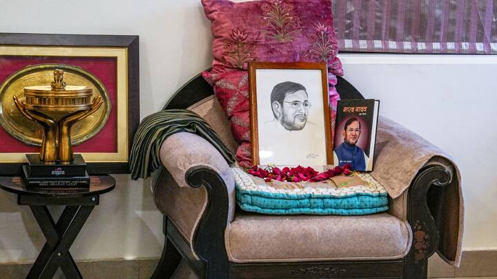 शरद यादव 2019 में आरजेडी के टिकट पर मधेपुरा से चुनाव लड़े थे, लेकिन वह हार गए थे. इसके बाद मधेपुरा से शांतनु यादव लगातार तैयारी कर रहे थे. शरद यादव का निधन 12 जनवरी 2023 को हुआ था. निधन से पहले तक वो ज्यादा समय आरजेडी से जुड़े रहे थे.