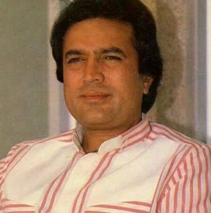 देखते ही देखते राजेश खन्ना का स्टारडम अमिताभ बच्चन ने छिन लिया था.