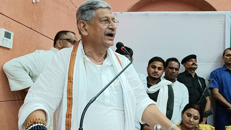 Bihar Munger JDU Candidate Lalan Singh Targeted Lalu Yadav And Tejashwi Yadav ANN Bihar Politics: 'पिता ने नौकरी के लिए लिखवाई जमीन, बेटा घूम-घूमकर रोजगार की बात करता है'- ललन सिंह