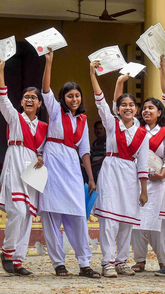 কবে মাধ্যমিক, উচ্চ মাধ্যমিকের ফল প্রকাশ?