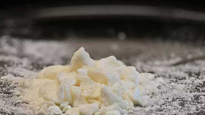 નિષ્ણાતો કહે છે કે જ્યારે કોકેઈન તમારા શરીરમાં પ્રવેશે છે ત્યારે પાંચથી ત્રીસ મિનિટ વચ્ચેનો સમય સૌથી ખતરનાક હોય છે. આ સમયગાળા દરમિયાન ડ્રગ એડિક્ટ બેભાન રહે છે.