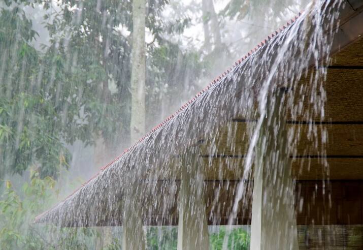 Warning of heavy rain in Maharashtra red alert for some districts of Vidarbha maharashtra weather news rain imd सावधान! महाराष्ट्रातील 'या' जिल्ह्यांना रेड अलर्ट, वादळी वाऱ्यासह मुसळधार पावसाचा इशारा