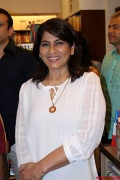 Archana Puran Singh: ਸਿਰਫ ਕੁੱਝ ਘੰਟੇ ਹੱਸਣ ਲਈ ਲੱਖਾਂ ਰੁਪਏ ਲੈਂਦੀ ਹੈ ਅਰਚਨਾ ਪੂਰਨ ਸਿੰਘ, ਅਦਾਕਾਰਾ ਦੀ ਫੀਸ ਜਾਣ ਉੱਡ ਜਾਣਗੇ ਹੋਸ਼