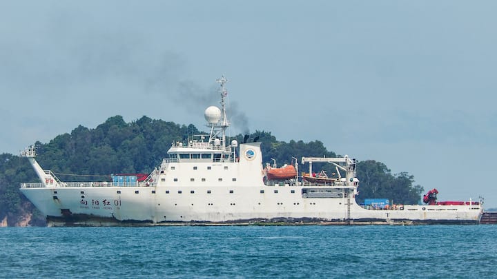 Chinese Spy Ship In Indian Ocean Region Surveillance Vessel Xiang Yang Hong 01 Chinese Spy Ship: चीन के तीन जासूसी जहाज हिंद महासागर में क्या कर रहे हैं?