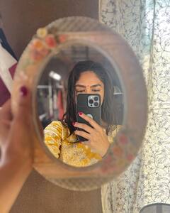 Mrunal Thakur : இந்துவாக மாறிய தருணம்..ஃபேமிலி ஸ்டார் திரைப்படத்தின் பி.டி.எஸ் புகைப்படங்களை பகிர்ந்து நடிகை மிருனாள் தாக்கூர்!