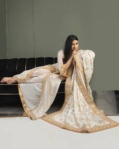 मनारा चोप्राचा ईद स्पेशल लूक; पांढऱ्या शरारामध्ये दिसतेय खूपच सुंदर!