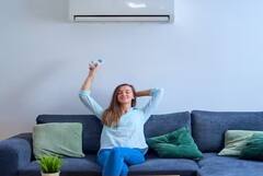 Air Conditioner: શું તમે પણ વધુ સમય સુધી ACમાં બેસો છો? તો થઇ શકે છે આ સમસ્યા