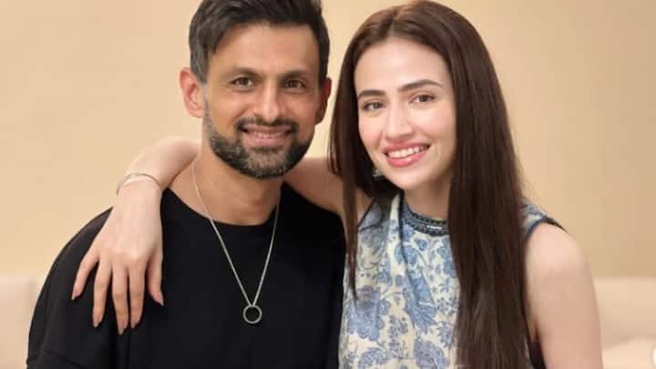 Just 2 weeks ago, Sana Javed had celebrated her birthday in a special way.  Their love filled pictures went viral on social media.