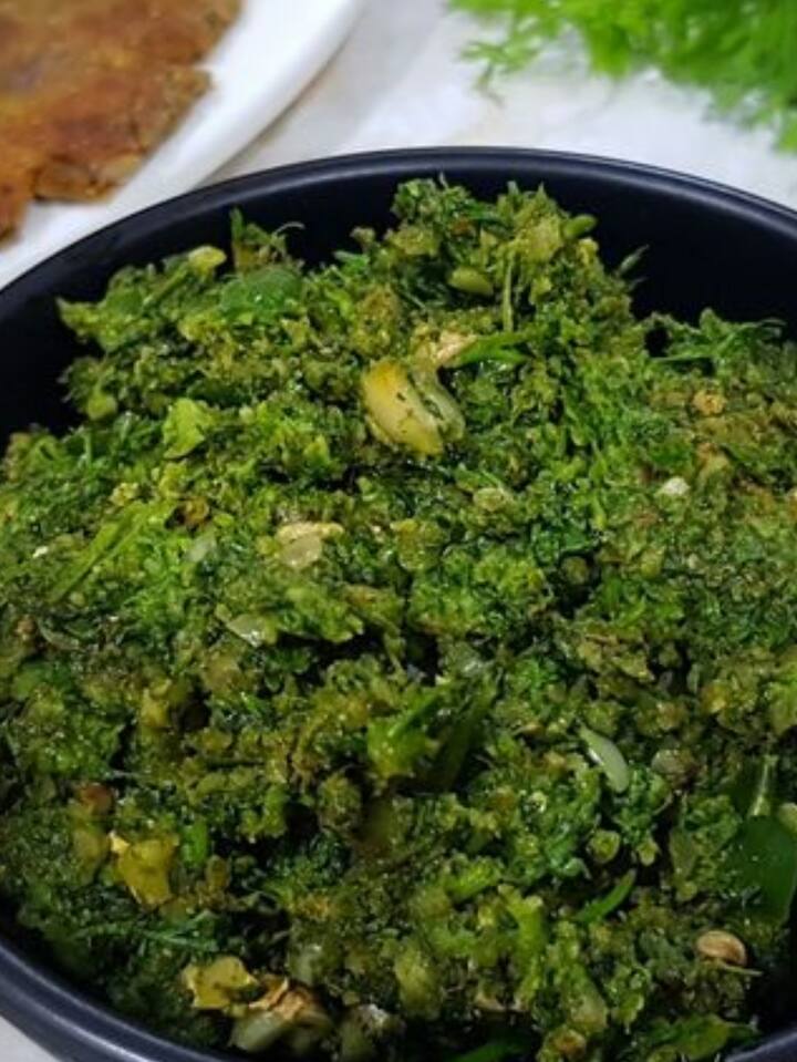 यह एक महाराष्ट्रियन डिश है, जिसे काफी पसंद किया जाता है. इसे ताजी हरी मिर्च, लहसुन, नमक और नींबू के रस को एक साथ पीसकर पेस्ट जैसी स्थिरता बनाकर तैयार जाता है.