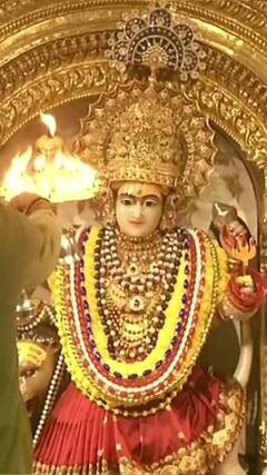 Navratri के तीसरे दिन की गई दिल्ली के झंडेवालान में माता की आरती | #abpnewsshorts