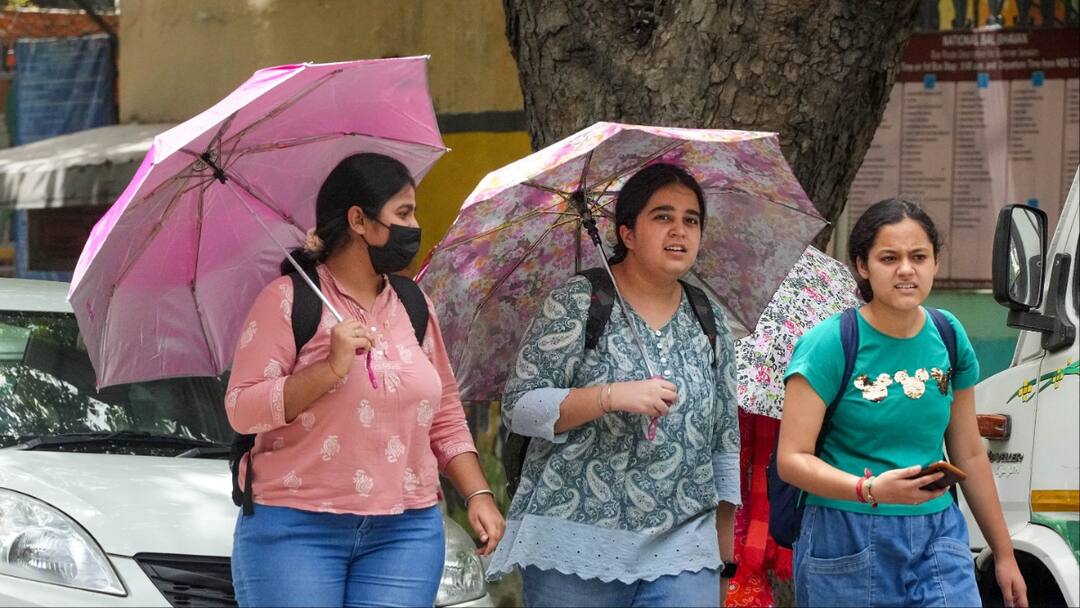 Delhi Weather Today: दिल्ली का पारा 39 पार, 10 अप्रैल रहा सीजन का सबसे गर्म दिन, IMD ने जारी किया बारिश का अलर्ट Weather Update Today 11 April Delhi, imd forecast rain alert Delhi NCR Noida ka mausam Delhi Weather Today: दिल्ली का पारा 39 पार, 10 अप्रैल रहा सीजन का सबसे गर्म दिन, IMD ने जारी किया बारिश का अलर्ट