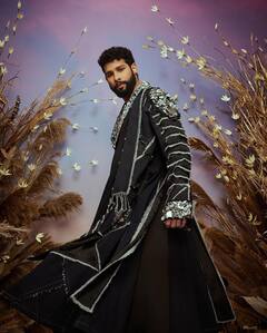 Guess Who: कभी घुंघराले बालों ने इस एक्टर से छीने कई बड़े प्रोजेक्ट्स, आज एक्टिंग और लुक्स से मचा रहा है धमाल