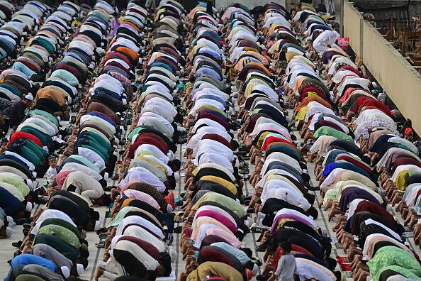 Additionally, individuals from diverse backgrounds gathered at the Baitul Mukarram National Mosque to participate in the prayers. (Image Source: Getty)