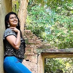 Kasthuri Shankar : 'గృహలక్ష్మి' సీరియల్ లో ట్రెడిషనల్ లుక్ లో కనిపించిన కస్తూరి శంకర్ లేటెస్ట్ ఫొటోస్ చూశారా!