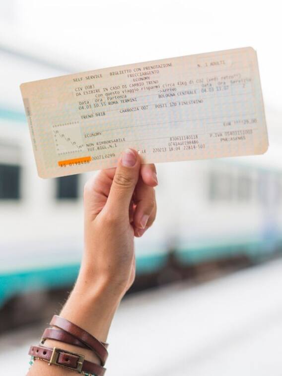 तत्काल और प्रीमियम तत्काल में क्या अंतर है?