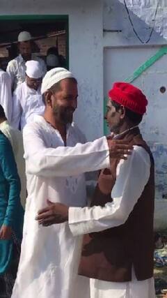 Ayodhya में ईद की नमाज के बाद लोगों ने दी एक दूसरे को मुबारकबाद | #abpnewsshorts