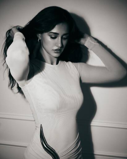 Disha Patani : பூக்களே சற்று ஓய்வெடுங்கள்..நடிகை தீஷா பதானியின் ஸ்டைலிஷ் புகைப்படங்கள்!