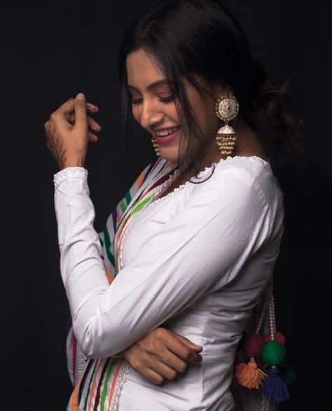 ਚੋਰੀ ਕਰਦੀ ਫੜੀ ਗਈ ਪੰਜਾਬੀ ਗਾਇਕਾ