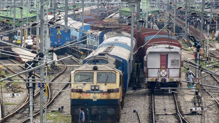 Summer Special Train Weekly run between Jabalpur to Kanyakumari and Haridwar Summer Special Train: जबलपुर से कन्याकुमारी और हरिद्वार के बीच चलेगी वीकली स्पेशल ट्रेनें, जानें पूरा शेड्यूल