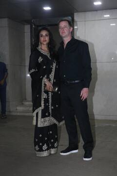 Sohail Khan Eid Party: प्रिती झिंटा काळ्या रंगाच्या सूटमध्ये पोहचली ईद पार्टीमध्ये; पाहा फोटो!