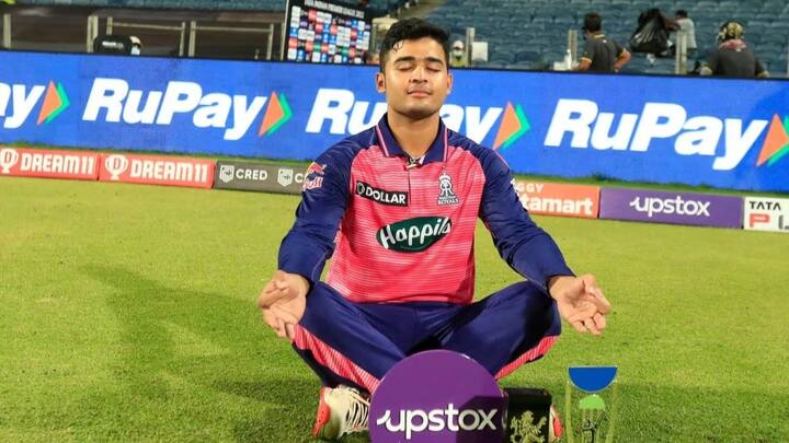 आईपीएल 2024 में राजस्थान रॉयल्स के बल्लेबाज रियान पराग का बल्ला खूब चला है. अब तक इस सीजन रियान पराग 5 मैचों में 158.18 की स्ट्राइक रेट से 261 रन बना चुके हैं. (फोटो क्रेडिट- सोशल मीडिया)