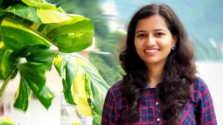 একটা দুটো নয়, ১৬টি সরকারি চাকরির প্রস্তাব এসেছিল। কিন্তু তাও নাকচ করে দেশসেবার লক্ষ্যে অবিচল ছিলেন তিনি। ছবি- তৃপ্তি ভট্টের ইনস্টাগ্রাম