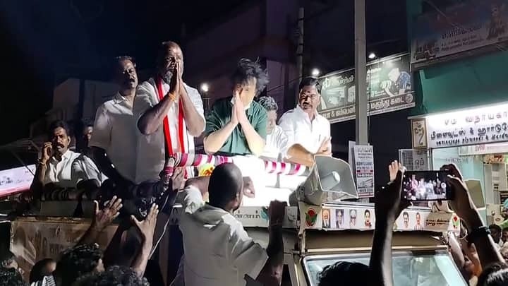 Lok Sabha Election 2024 Actor Karthik became a vip for the song in the election campaign in Theni - TNN அமரன் கானா பாட்ட கேட்டாலே கிறுகிறுக்கும்...  பரப்புரையில்  பாடலுக்கு வைப் ஆன நடிகர் கார்த்திக்