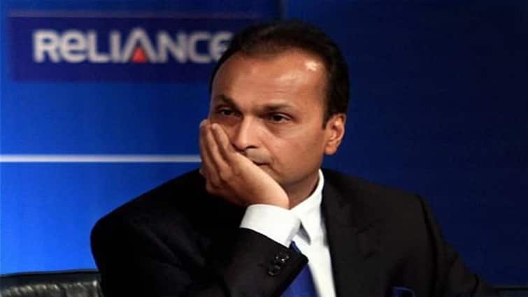 Anil Ambani Reliance Infra Share crashes 36 percent in just two sessions hits lower circuit know reason अनिल अंबानी के कंपनी के शेयरों में आई 36 फीसदी की गिरावट, जानिए इसके पीछे का कारण