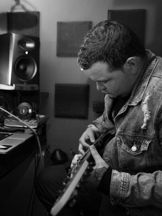 साउथ कोरिया के कलाकारों ने गाई पाकिस्तानी कव्वाली