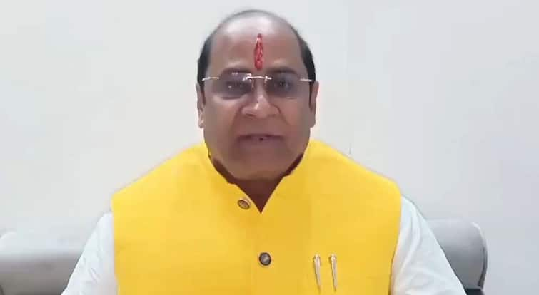 Lok Sabha Election 2024 up Bjp mla Surendra Maithani attacked on amitbah bajpai viral video case ann Lok Sabha Election 2024: सपा विधायक अमिताभ बाजपेई के वायरल वीडियो पर बीजेपी का पलटवार, कहा- 'यही उनका चाल चरित्र'