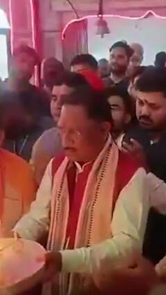 Navratri 2024: CM विष्णु देव ने माँ बमलेश्वरी मंदिर में दर्शन और पूजा अर्चना की | ABP Shorts