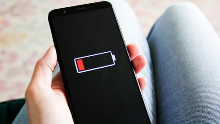 If your battery drains unusually fast, it is likely that data is being transmitted through spy software. (Image source: Getty)