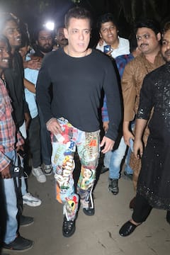 Salman Khan, Preity Zinta, Bobby Deol And Other Celebs Attend Sohail Khan's Eid Party - See Pics