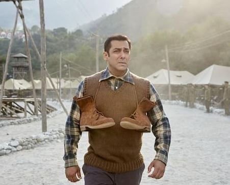 Salman Khan की फिल्में ईद पर करती हैं रिकॉर्ड तोड़ कमाई, 2000 करोड़ से ज्यादा है कलेक्शन, देखें लिस्ट