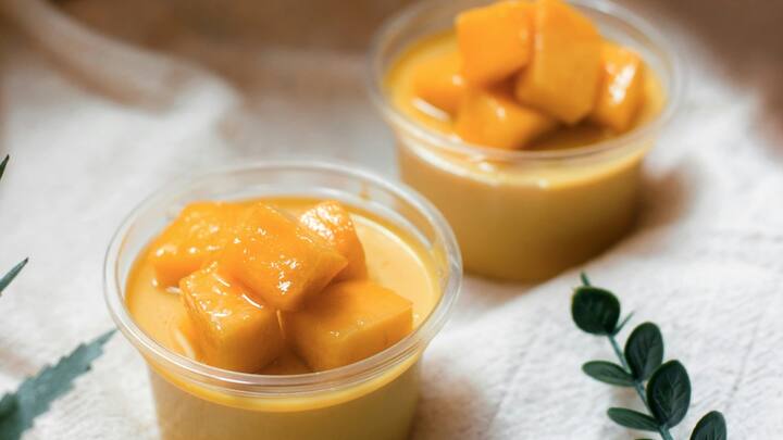 Mango Pudding Recipe : கோடை காலத்தில் பரவலாக கிடைக்கும் மாம்பழத்தை வைத்து புட்டிங்கை எப்படி செய்வது என பார்க்கலாம்.