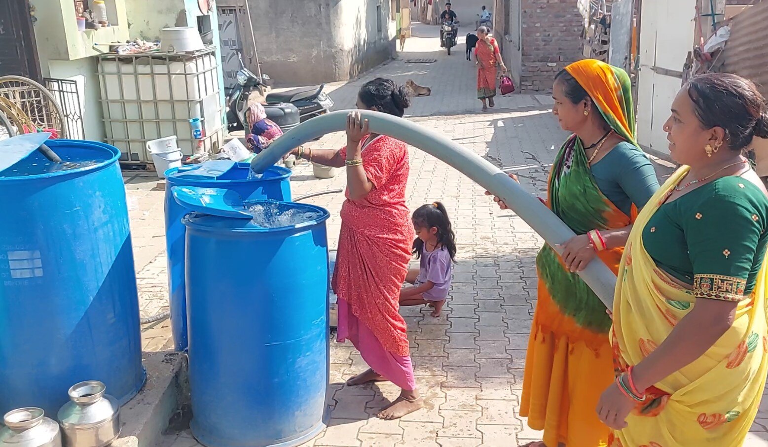 Bhavnagar: 30 વર્ષથી પીવાના પાણીની વ્યવસ્થા નથી કરાવી શક્યા ભાવનગરના સત્તાધિશો,  160 કરોડના ખર્ચે બનેલી યોજના પાણીમાં