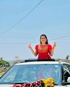 गुढीपाडव्याच्या शुभ मुहूर्तावर प्राजक्ताने विकत घेतली नवीकोरी कार; पाहा फोटो!