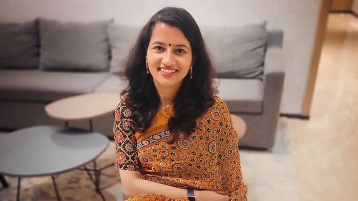 ইঞ্জিনিয়ারিং পাশ করে ন্যাশনাল থার্মাল পাওয়ার কর্পোরেশনে অ্যাসিস্ট্যান্ট ম্যানেজার পদে কাজ করতে শুরু করেন তৃপ্তি ভট্ট। ছবি- তৃপ্তি ভট্টের ইনস্টাগ্রাম