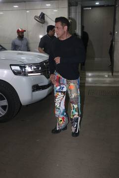 दबंग भाईजानचा नवा लूक ट्रोल; मल्टीकलर पॅन्टमध्ये पोहचला ईद पार्टीमध्ये!