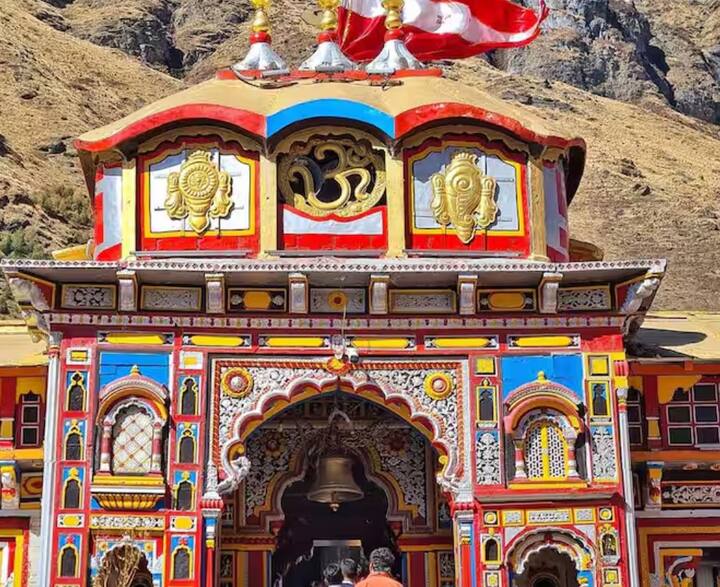 तुमच्या मदतीसाठी आणि सुरक्षेसाठी ट्रेनमध्ये मॅनेजर असणार आहे.