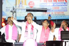 In Pics: కేసీఆర్ చెడ్డీ ఊడగొడతవా, నువ్వు చెడ్డీ గ్యాంగ్‌తో తిరిగావా రేవంత్ - హరీశ్ రావు