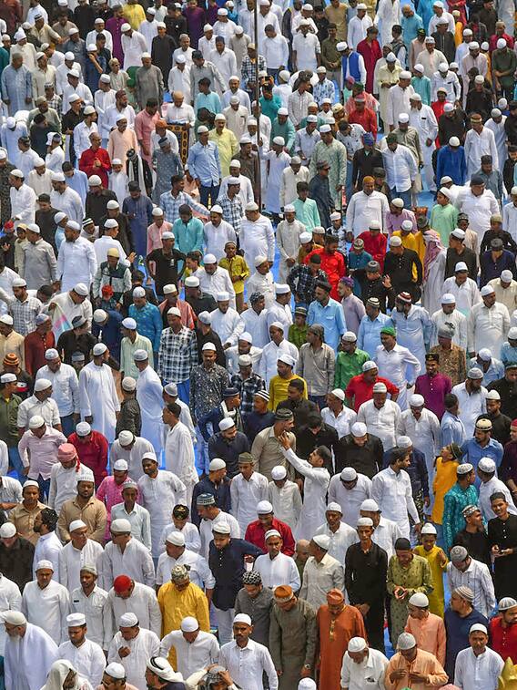 दुनिया के कितने देशों में बहुसंख्‍यक हैं मुसलमान, गिनती जानकर चौंक जाएंगे