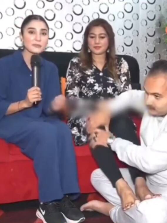 पत्नी के पैर धोकर पीता है यह शख्स